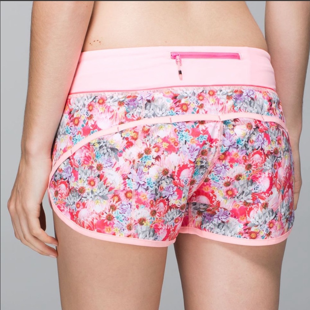 Lululemon Speed Short - Flowabunga Mini Multi